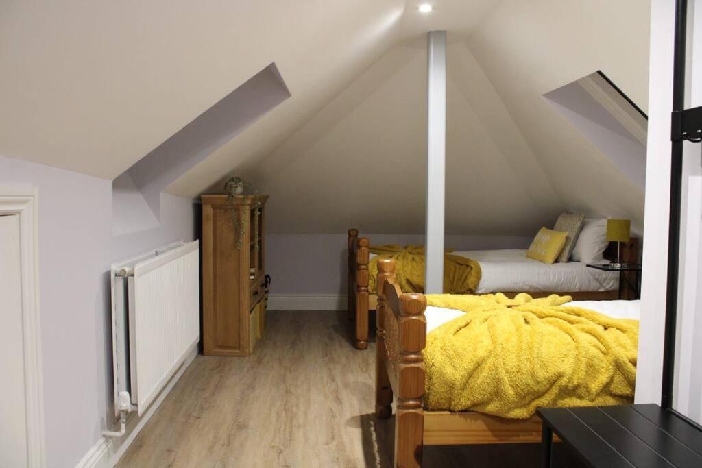 5 Star Apartment Лондон Экстерьер фото